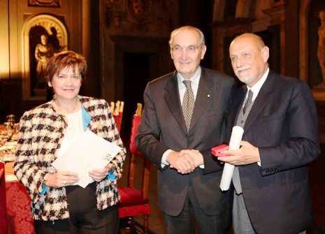 Al Professor Maracchi la medaglia d’oro della Società Dante Alighieri