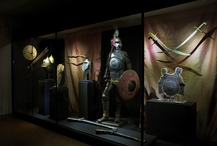ISLAM. Armi e Armature dalla collezione di Frederick Stibbert