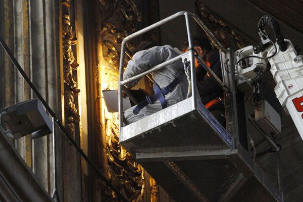 Ispezione col ‘ragno’ a Santissima Annunziata