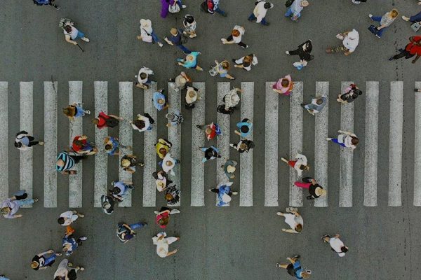Fondazione CR Firenze lancia il nuovo bando “PASSAGGI_ dalla scuola all’autonomia” per il Terzo Settore